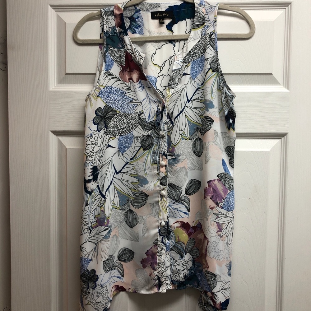 Melissa Paige White Floral Sleeveless Button-Front Top